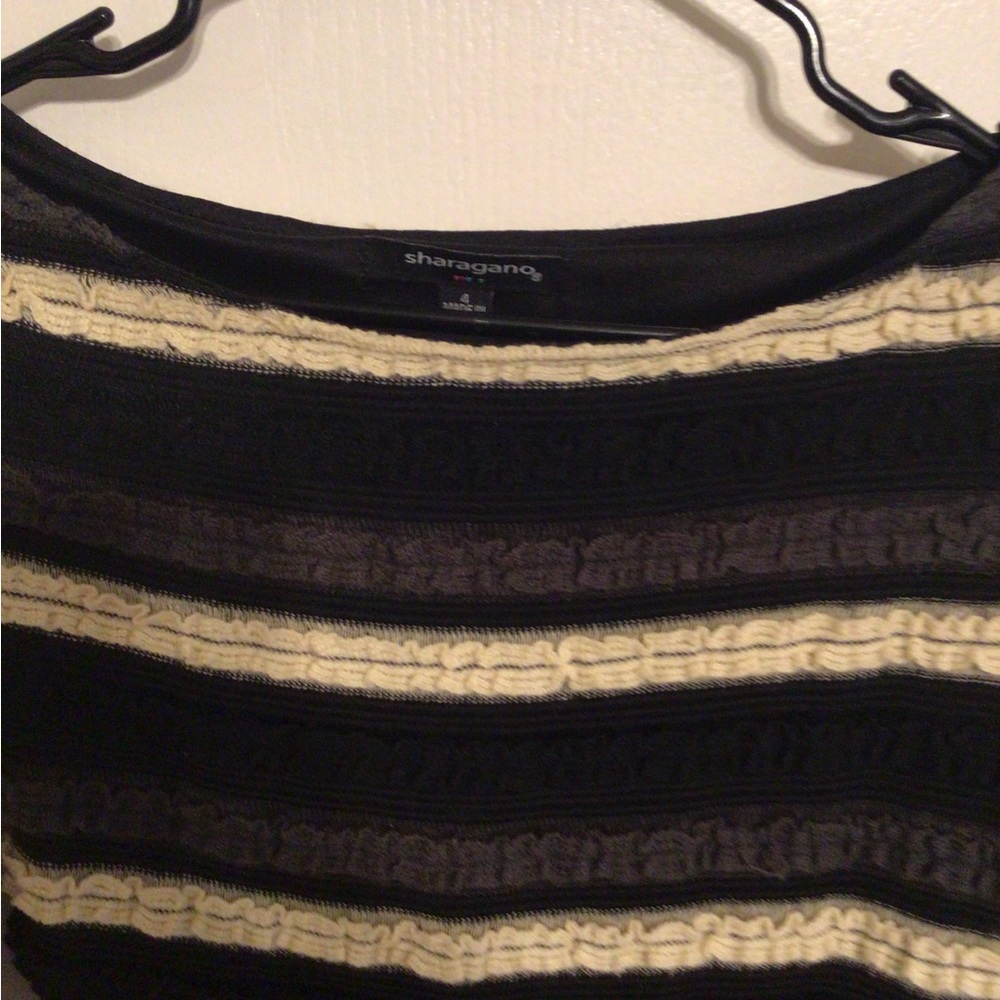 Dress - Picture 3 of 5